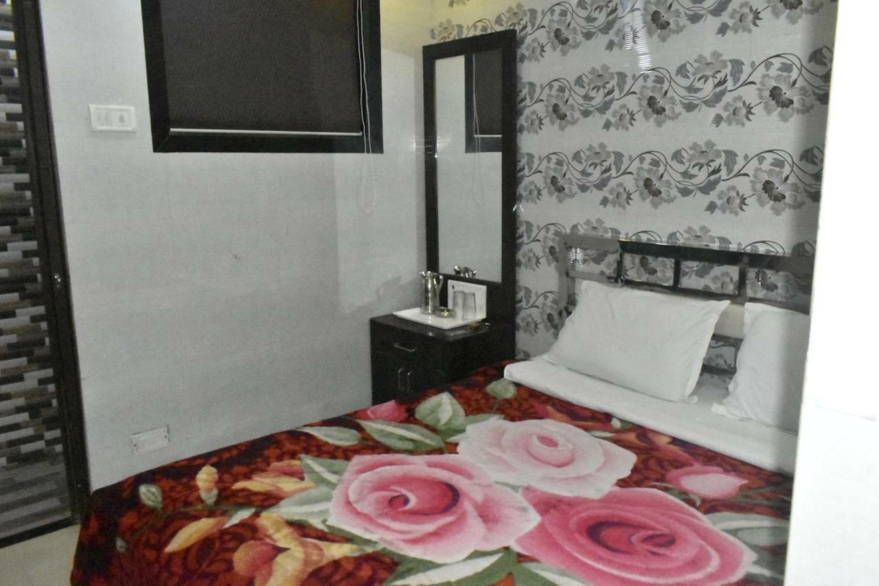 Hotel Zam Zam Palace Mumbai Eksteriør bilde